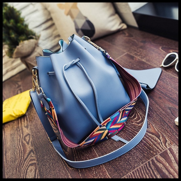 NEW MARSEILLE Drawstring Bucket Bag - Picture 2 of 7